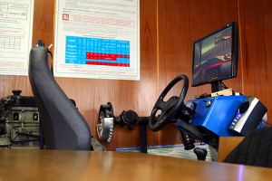 Автошкола обучения вождению в Москве предложит вам насыщенную программу обучения, включая и занятия на автотренажере.